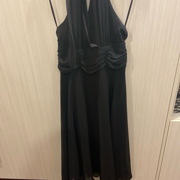 Dreamy LBD - Picture 2 of 3